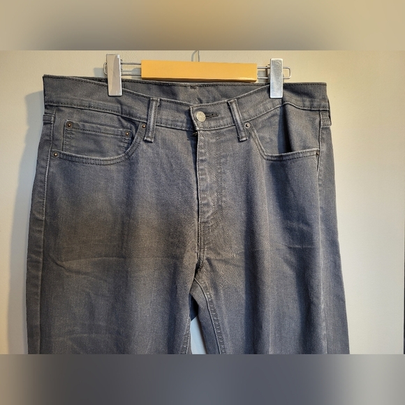 Levi's Men's Classic Gray Straight Jeans, Size 34 X 30 (* Please See Notes) - Picture 5 of 8